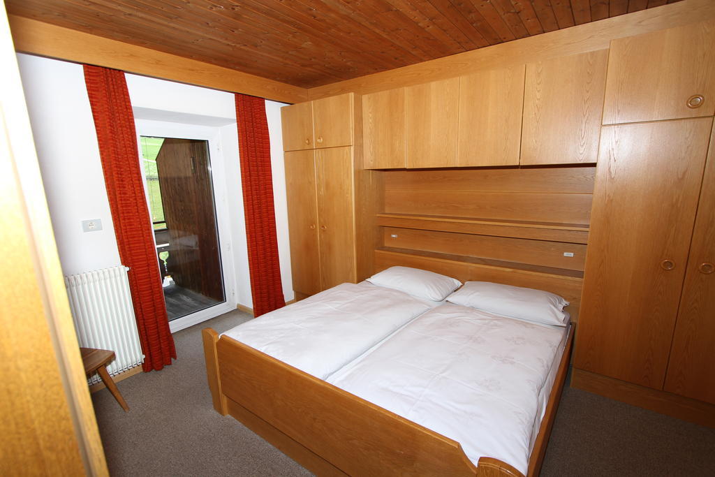 Garni Bergsteiger Hotel Sexten Стая снимка